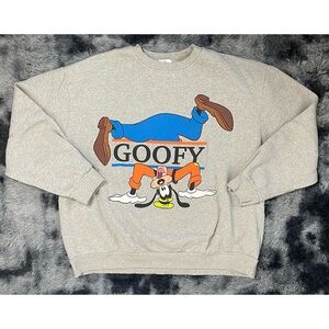 Disneyland Resort Goofy Graphic Gray Pullover Sweatshirt